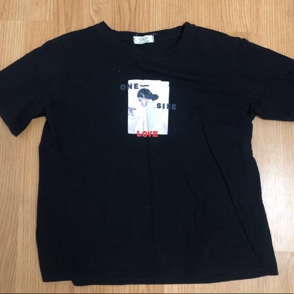 🔥 Graphic tee - Picture 2 of 2